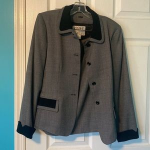 Vintage 2-Piece Skirt Suit
